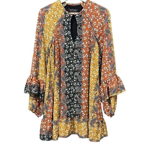 Shyanne Paisley Print Smocked Dress Size Small - Picture 2 of 8